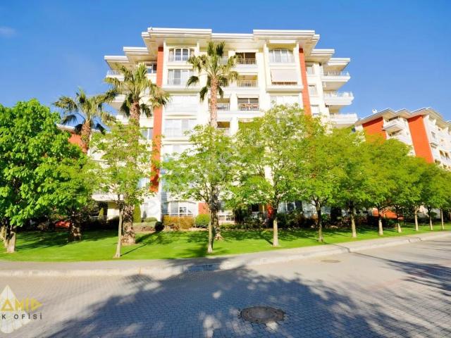 Bakirköy, İstanbul içerisinde satılık mülk