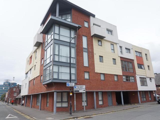Apartment for rent in Centre Park, Warrington