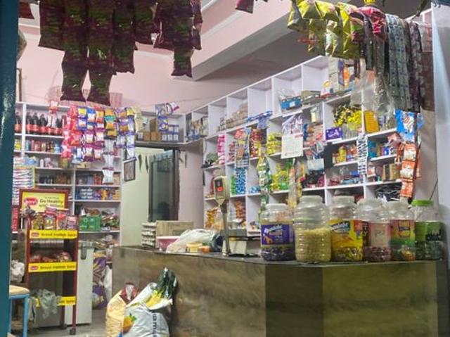 Commercial for rent in Hariana