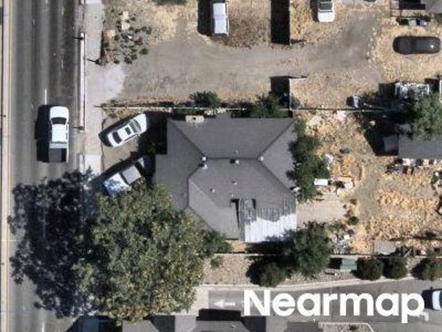 House for sale in Victorian Square, Sparks