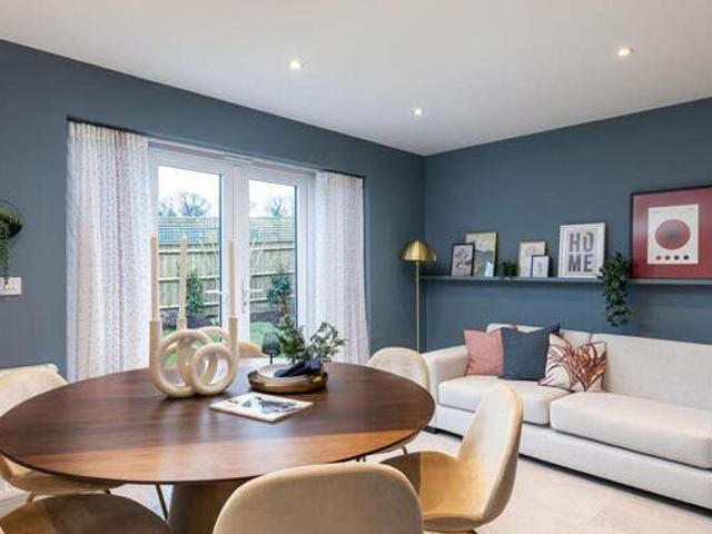 House for sale in Chertsey, Runnymede