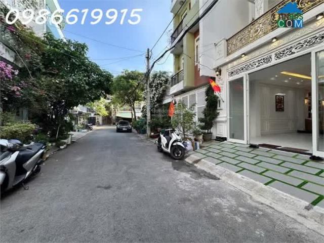 Biệt Thự bán tại Thủ Đức, Hồ Chí Minh