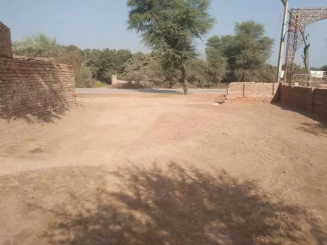 Land for sale in Khanewal, Islamabad Capital Territory