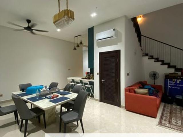 House for sale in Bandar Kinrara 8, Majlis Bandaraya Subang Jaya