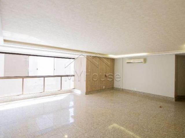 Apartamento venda em Região Geográfica Imediata do Distrito Federal, Região Integrada de Desenvolvimento do Distrito Federal e Entorno