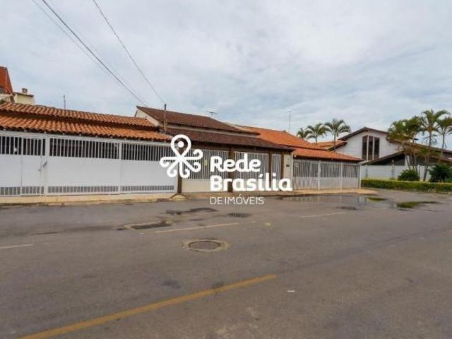 Casa venda em Região Geográfica Imediata do Distrito Federal, Região Integrada de Desenvolvimento do Distrito Federal e Entorno
