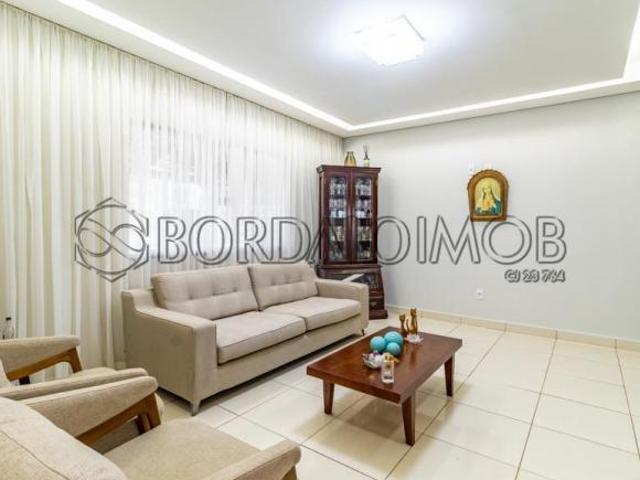 Casa venda em Região Geográfica Imediata do Distrito Federal, Região Integrada de Desenvolvimento do Distrito Federal e Entorno