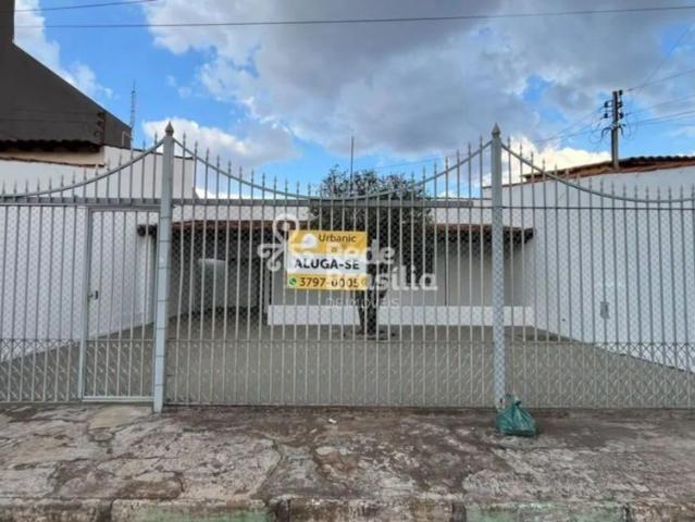 Casa aluguel em QE 26, Guará