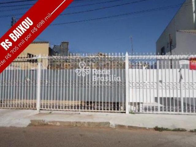 Casa venda em Região Geográfica Imediata do Distrito Federal, Região Integrada de Desenvolvimento do Distrito Federal e Entorno