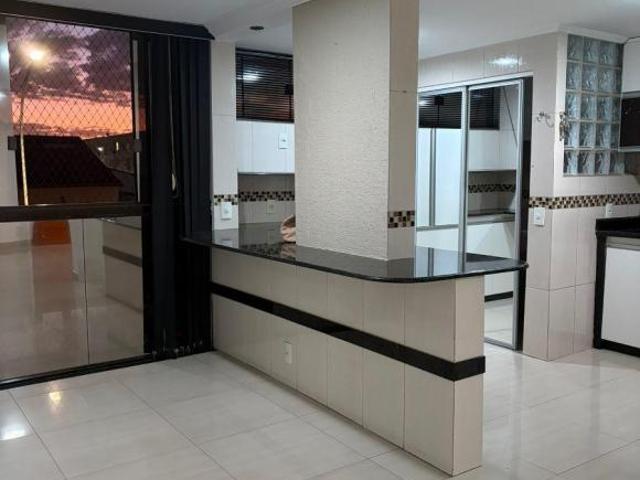 Apartamento venda em Região Geográfica Imediata do Distrito Federal, Região Integrada de Desenvolvimento do Distrito Federal e Entorno