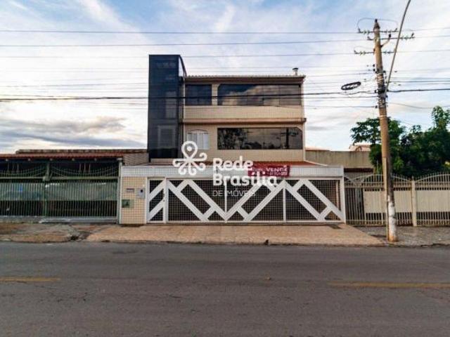 Casa venda em Região Geográfica Imediata do Distrito Federal, Região Integrada de Desenvolvimento do Distrito Federal e Entorno