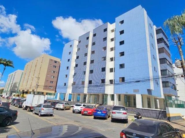 Apartamento venda em Região Geográfica Imediata do Distrito Federal, Região Integrada de Desenvolvimento do Distrito Federal e Entorno