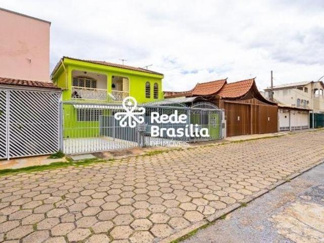 Casa venda em Região Geográfica Imediata do Distrito Federal, Região Integrada de Desenvolvimento do Distrito Federal e Entorno