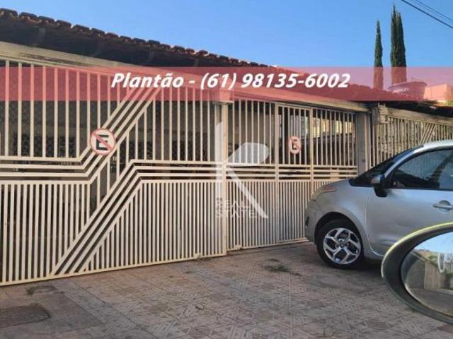 Casa venda em Região Geográfica Imediata do Distrito Federal, Região Integrada de Desenvolvimento do Distrito Federal e Entorno