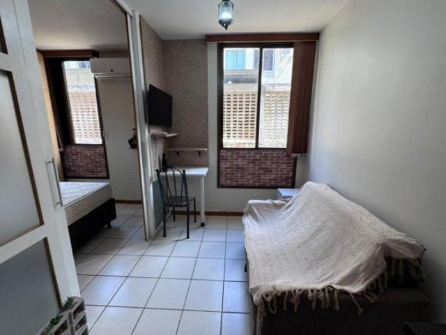 Apartamento venda em Região Geográfica Imediata do Distrito Federal, Região Integrada de Desenvolvimento do Distrito Federal e Entorno