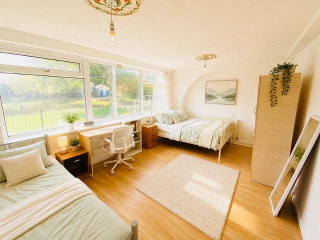 Apartment for rent in Old Ford, Greater London