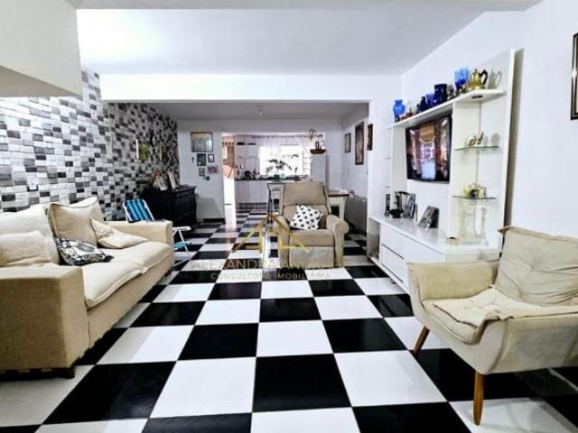 Casa venda em Região Geográfica Imediata do Distrito Federal, Região Integrada de Desenvolvimento do Distrito Federal e Entorno