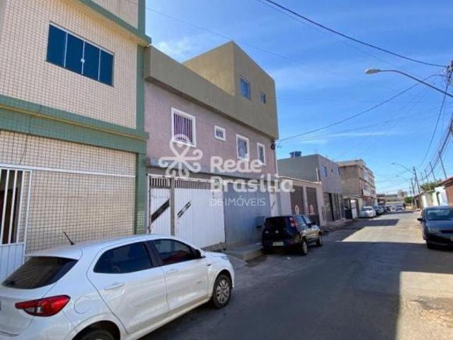 Ponto Comercial venda em QR 204, Samambaia
