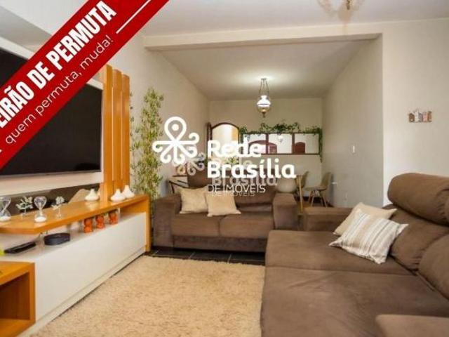 Casa venda em Região Geográfica Imediata do Distrito Federal, Região Integrada de Desenvolvimento do Distrito Federal e Entorno