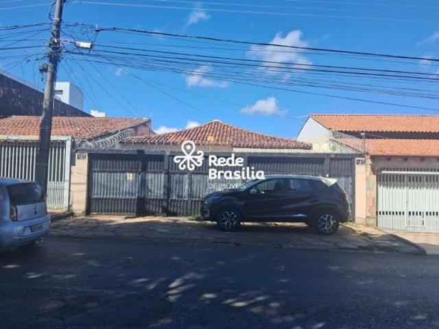 Casa venda em Região Geográfica Imediata do Distrito Federal, Região Integrada de Desenvolvimento do Distrito Federal e Entorno