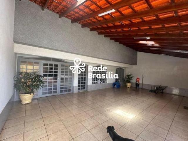 Casa venda em Região Geográfica Imediata do Distrito Federal, Região Integrada de Desenvolvimento do Distrito Federal e Entorno