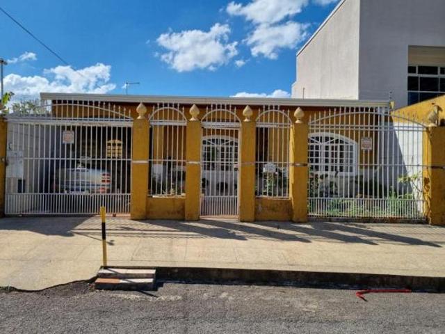 Casa venda em Região Geográfica Imediata do Distrito Federal, Região Integrada de Desenvolvimento do Distrito Federal e Entorno