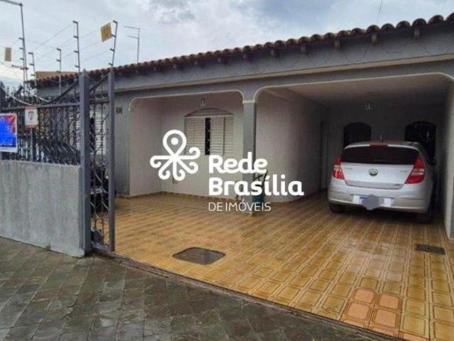 Casa venda em Região Geográfica Imediata do Distrito Federal, Região Integrada de Desenvolvimento do Distrito Federal e Entorno