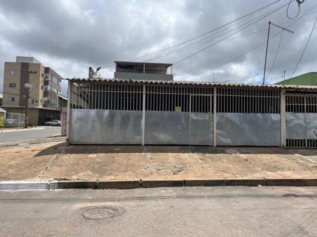 Casa venda em Região Geográfica Imediata do Distrito Federal, Região Integrada de Desenvolvimento do Distrito Federal e Entorno