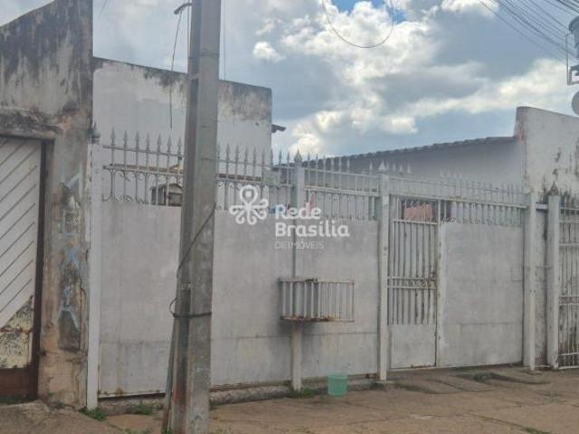 Casa venda em Região Geográfica Imediata do Distrito Federal, Região Integrada de Desenvolvimento do Distrito Federal e Entorno