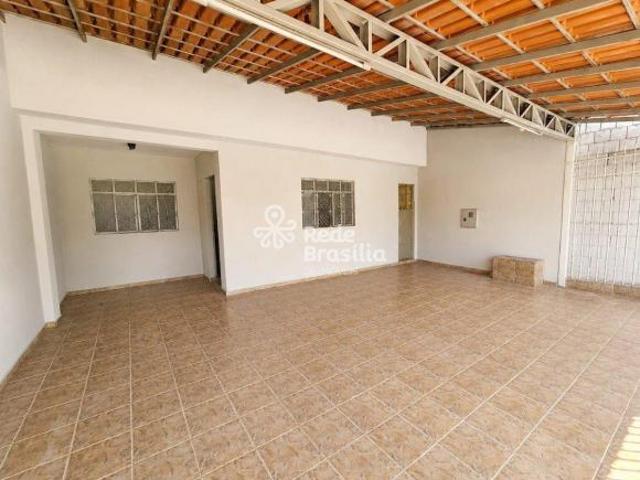Casa venda em Região Geográfica Imediata do Distrito Federal, Região Integrada de Desenvolvimento do Distrito Federal e Entorno