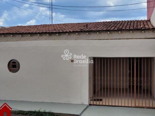 Casa venda em Região Geográfica Imediata do Distrito Federal, Região Integrada de Desenvolvimento do Distrito Federal e Entorno