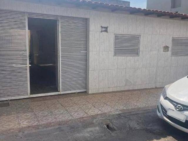 Casa venda em Região Geográfica Imediata do Distrito Federal, Região Integrada de Desenvolvimento do Distrito Federal e Entorno