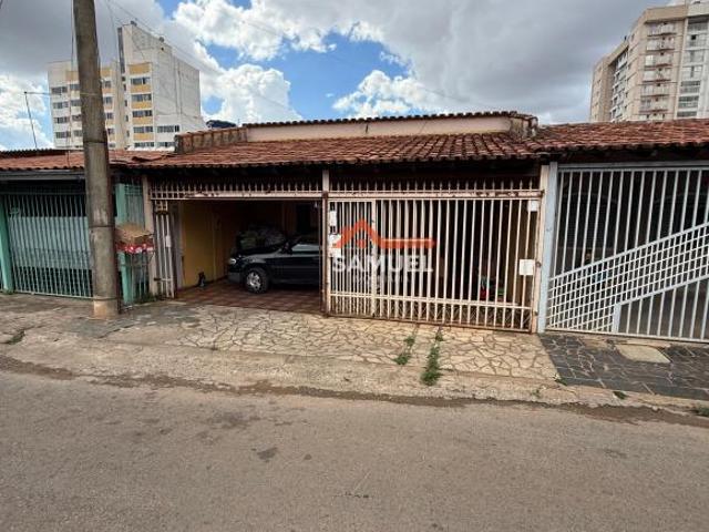 Casa venda em Região Geográfica Imediata do Distrito Federal, Região Integrada de Desenvolvimento do Distrito Federal e Entorno