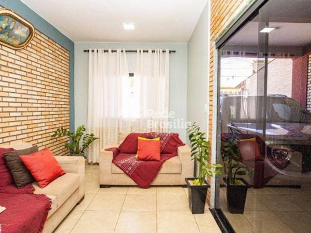 Casa venda em Região Geográfica Imediata do Distrito Federal, Região Integrada de Desenvolvimento do Distrito Federal e Entorno