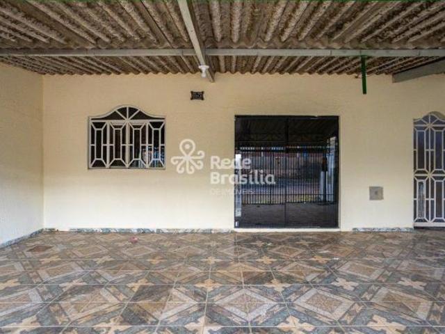 Casa venda em Região Geográfica Imediata do Distrito Federal, Região Integrada de Desenvolvimento do Distrito Federal e Entorno