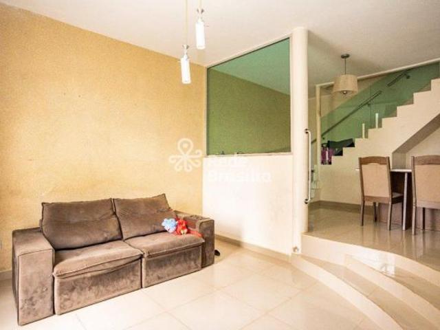 Casa venda em Região Geográfica Imediata do Distrito Federal, Região Integrada de Desenvolvimento do Distrito Federal e Entorno