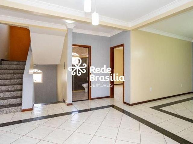 Casa venda em Região Geográfica Imediata do Distrito Federal, Região Integrada de Desenvolvimento do Distrito Federal e Entorno