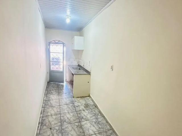 Casa aluguel em Qs 14, Riacho Fundo