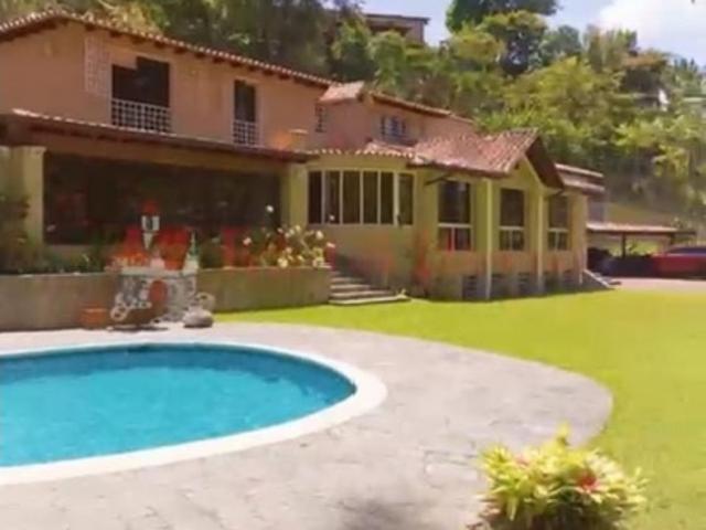 Casa en alquiler en La Lagunita, Caracas