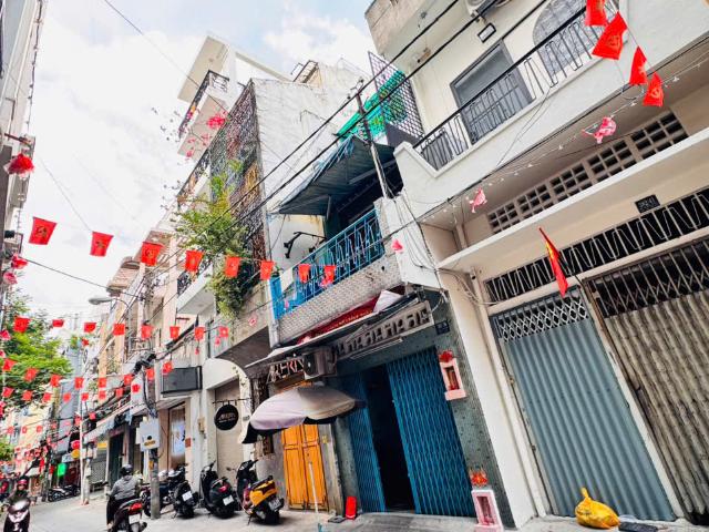 Nhà mặt phố bán