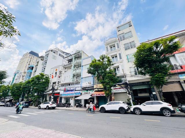 Nhà mặt phố bán