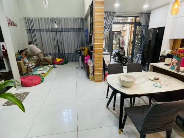 Nhà bán tại Khuôn viên UBND Thành phố Hồ Chí Minh, Thành phố Hồ Chí Minh