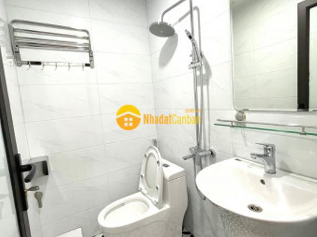 Nhà mặt phố bán