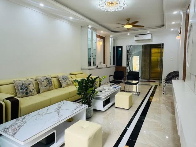Nhà bán tại Hoàn Kiếm, Hà Nội