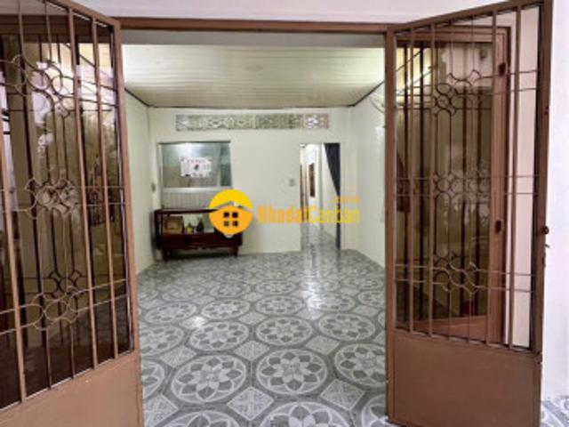 Nhà mặt phố bán