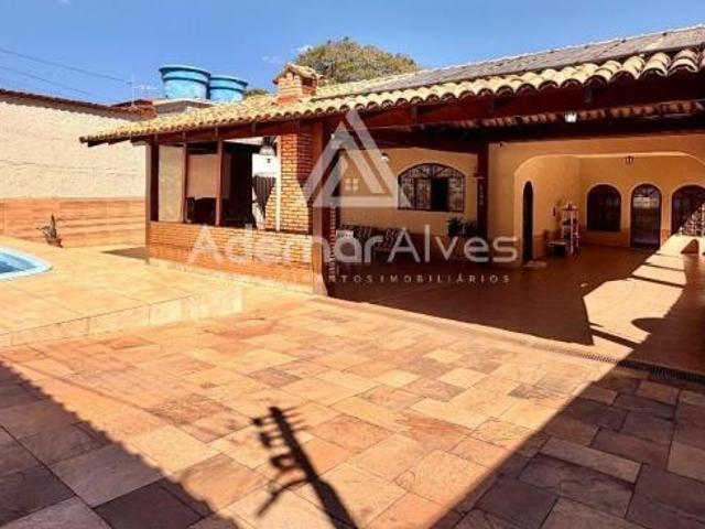 Casa venda em Região Geográfica Imediata do Distrito Federal, Região Integrada de Desenvolvimento do Distrito Federal e Entorno