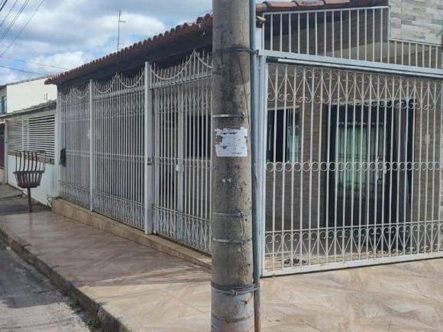 Casa venda em Região Geográfica Imediata do Distrito Federal, Região Integrada de Desenvolvimento do Distrito Federal e Entorno