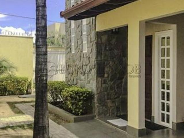 Casa venda em Região Geográfica Imediata do Distrito Federal, Região Integrada de Desenvolvimento do Distrito Federal e Entorno