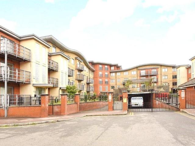 Apartment for rent in Reading