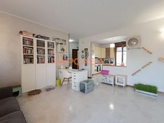 Appartamento in vendita a Pedrengo, Bergamo